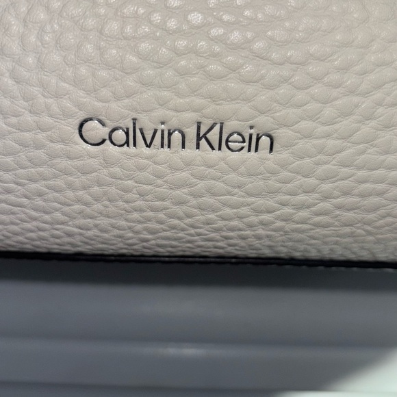 Calvin Klein White Satchel with Structured Design - Picture 2 of 12